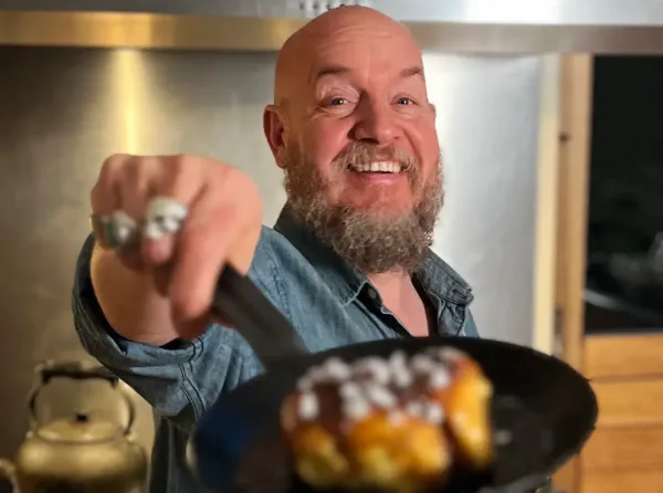 George Egg & Tat Effby - The Snack Hacker x The Caketoonist - ‘Why you should always play with your food’